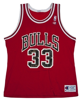 Scottie Pippen Signed and Inscribed Bulls Jersey (SGC)